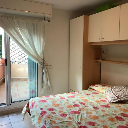 Sun&Sea Terrace Two-Bedroom Apartment โรกบรูน-กัป-มาร์แต็ง ภายนอก รูปภาพ